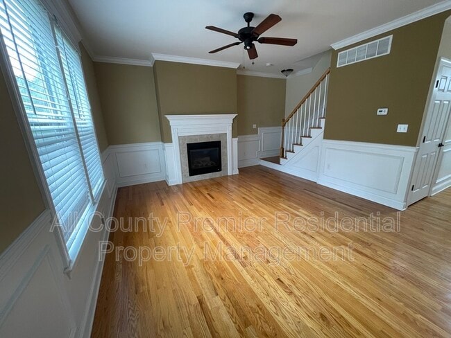 Building Photo - 833 Cranberry Rd