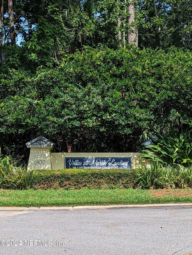 Building Photo - 1800 The Greens Way