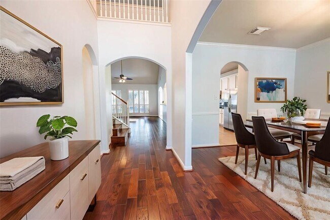 Foto del edificio - 3315 Twinmont Ln