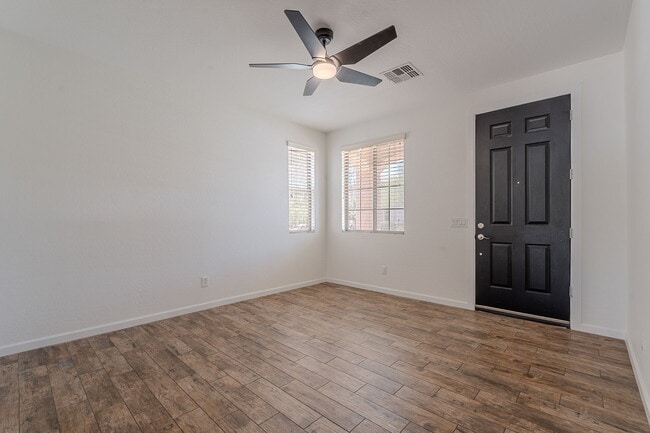 Building Photo - 4133 S Ponderosa Dr