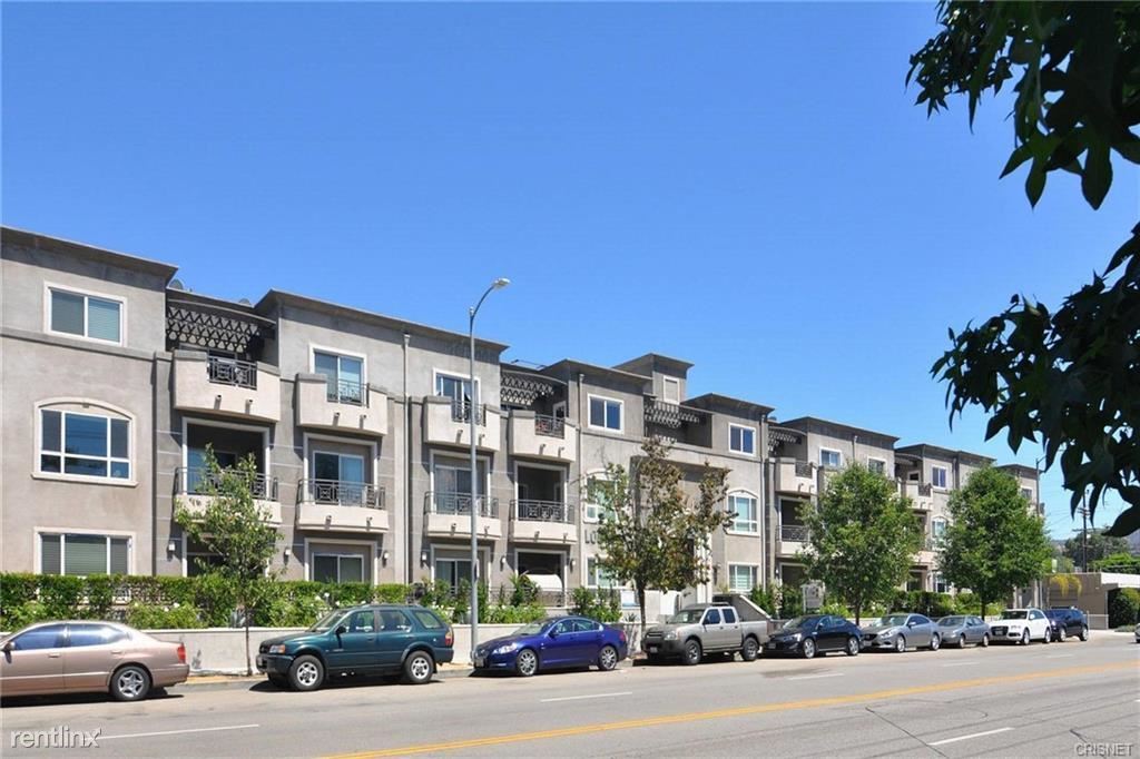 Primary Photo - 2 br, 2 bath House - 4424 Whitsett Ave Apt...