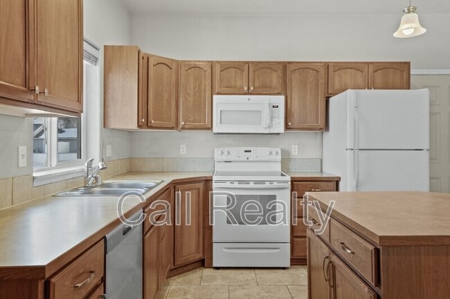 Building Photo - 711 Jakeman Ln