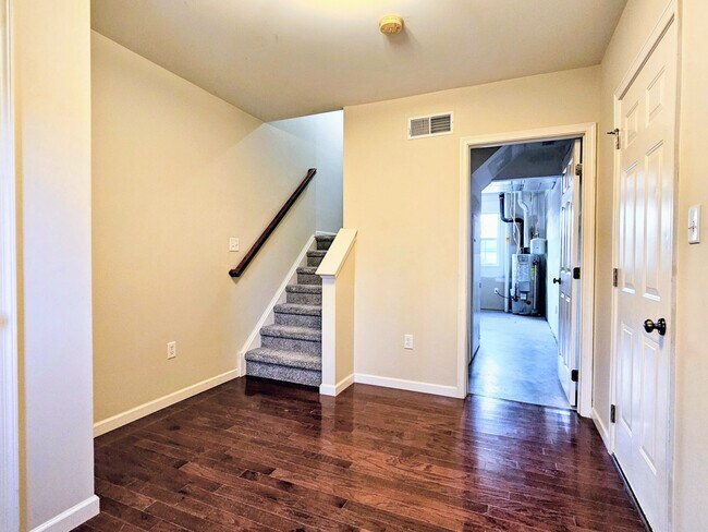 Foto del edificio - 117 Ironwood Ct