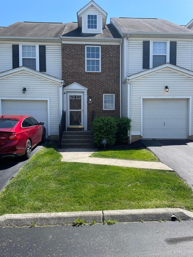 Building Photo - 1119 Green Knoll Dr