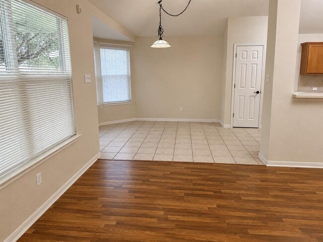 Building Photo - 2206 Bakers Way