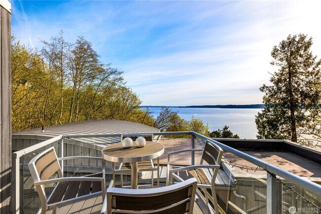 Building Photo - Architectural Seattle Masterpiece with Pan...