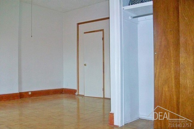 Foto del edificio - 360 6th Ave