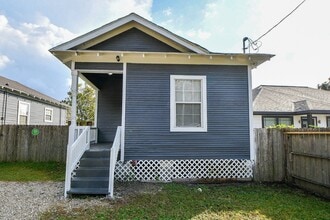 Building Photo - 1117 Fred St