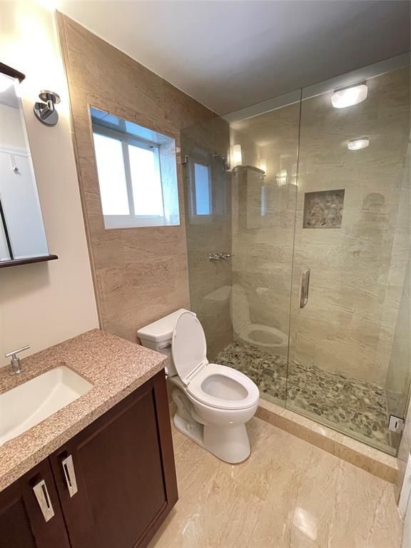 Foto del edificio - 2753 NE 28th St