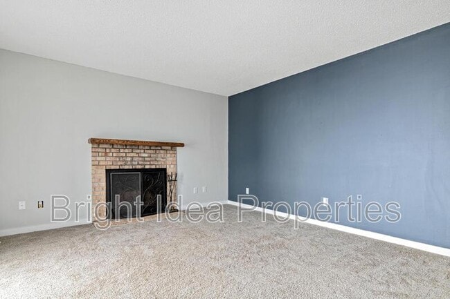 Building Photo - 7684 Dunmore Rd