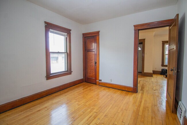 Foto del edificio - 2239 N 55th St