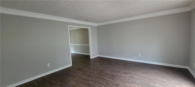 Foto del edificio - 618 8 Point Ct