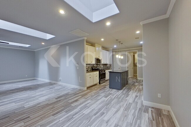 Foto del edificio - 7310 Mosley St