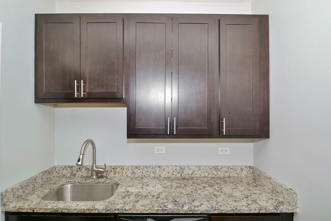 Foto del edificio - 4040 S Ashland Ave