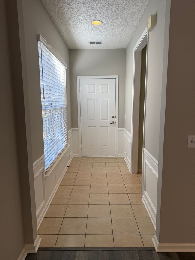 Foto del edificio - Beautiful Home in Sun City - Freshly Painted, New Flooring!