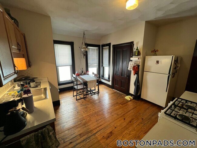 Foto del edificio - 211 Holland St