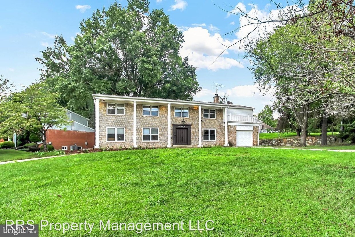 Primary Photo - 6 br, 4.5 bath House - 901 Brentwood Lane
