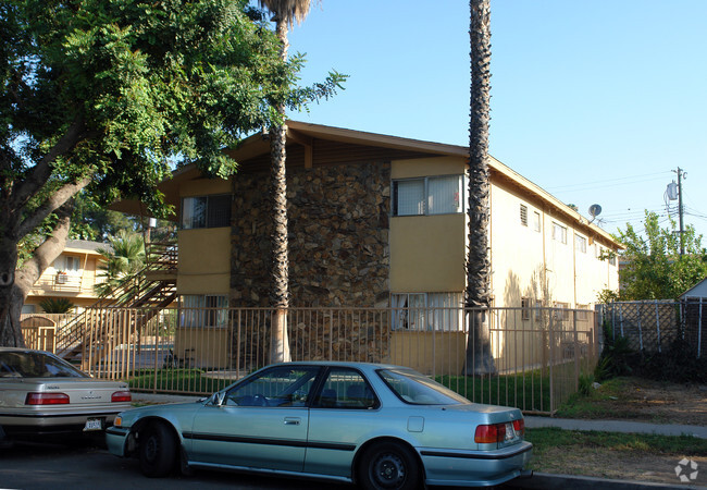 Building Photo - 1783-1797 Loma Vista St