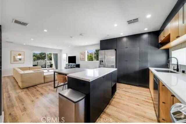 Foto del edificio - 1943 Carmen Ave