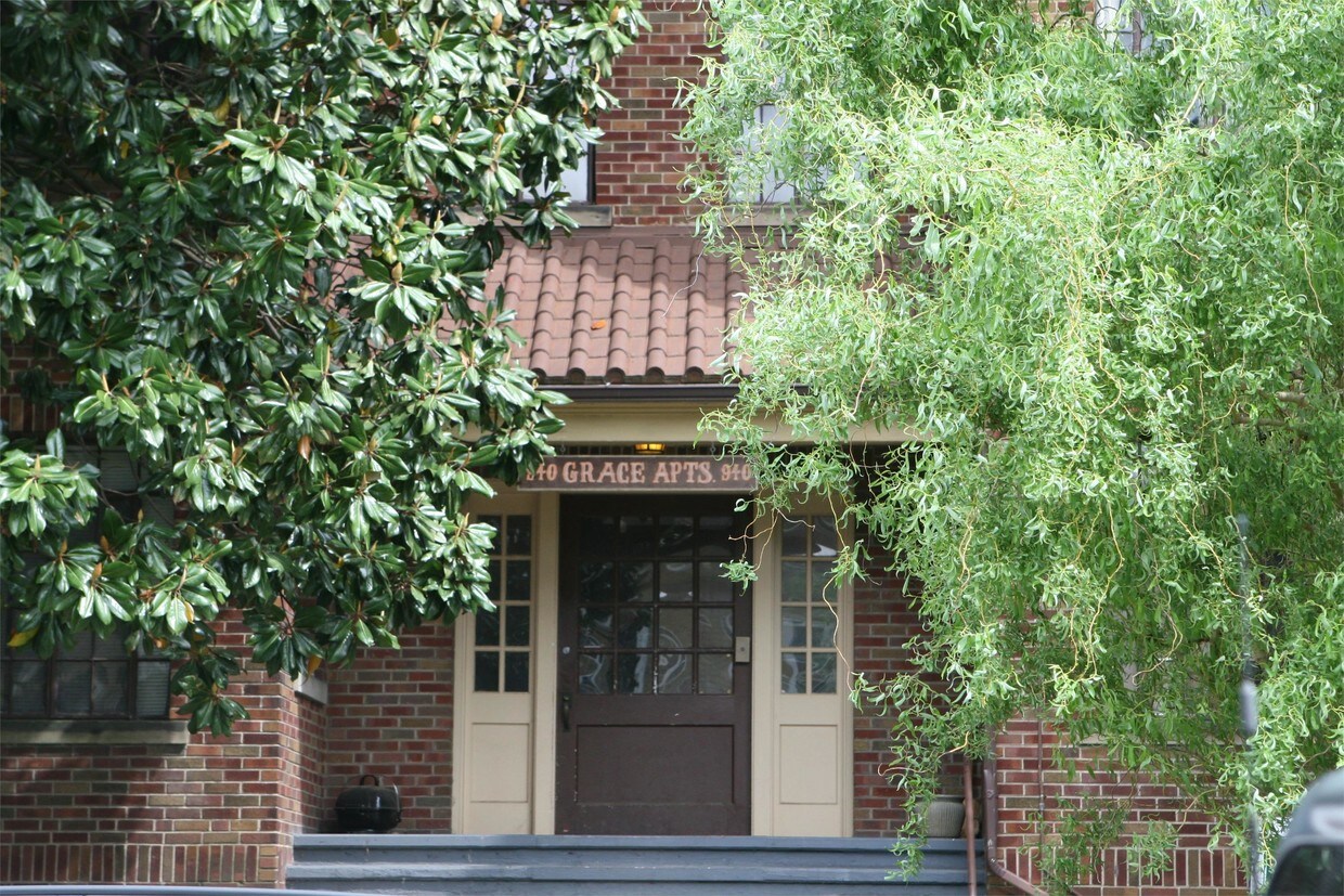 Primary Photo - 1029 10th St