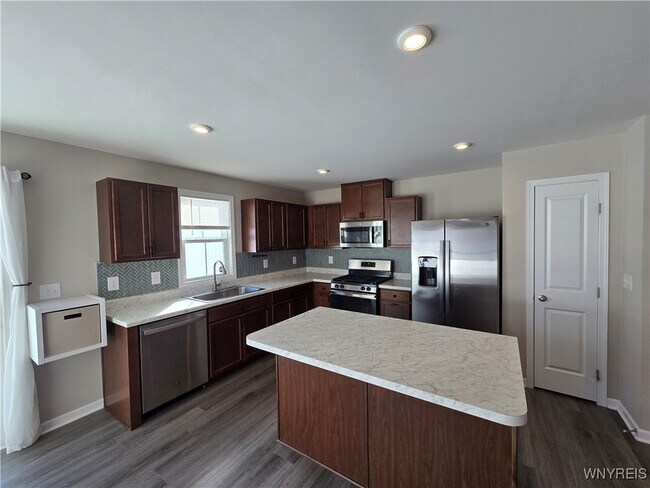 Foto del edificio - 113 South Dr