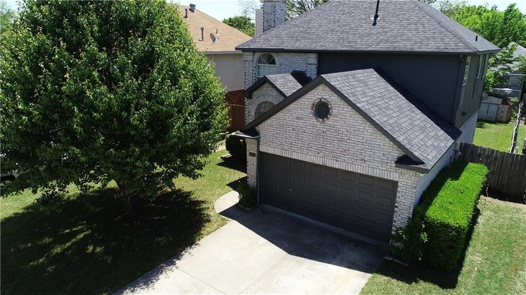 Primary Photo - 1807 Hunters Ridge Dr