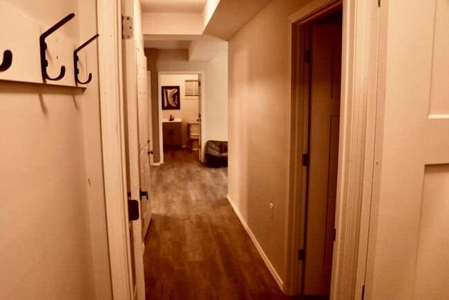 Building Photo - 100 Forest St