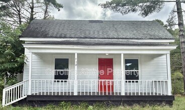 Building Photo - 710 Legrand St