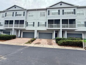 Building Photo - 2424 Grand Central Pkwy