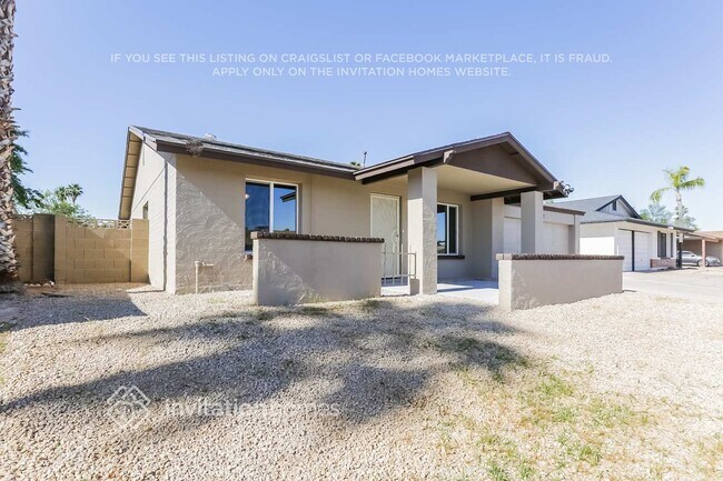 Building Photo - 2047 E Cornell Dr