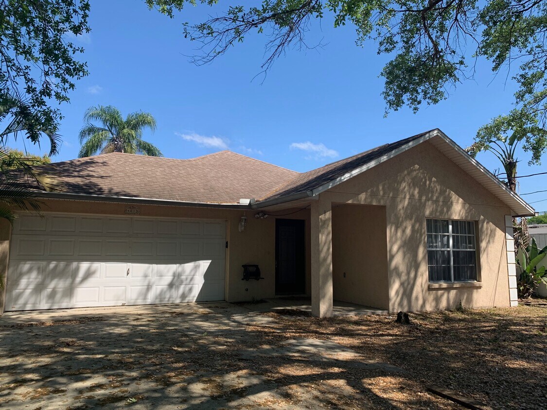 Primary Photo - 4013 W Mango Ave