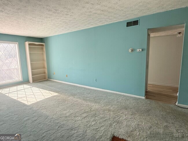 Foto del edificio - 3237 Abbeywood Dr