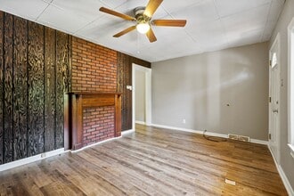 Building Photo - 1231 Adon St
