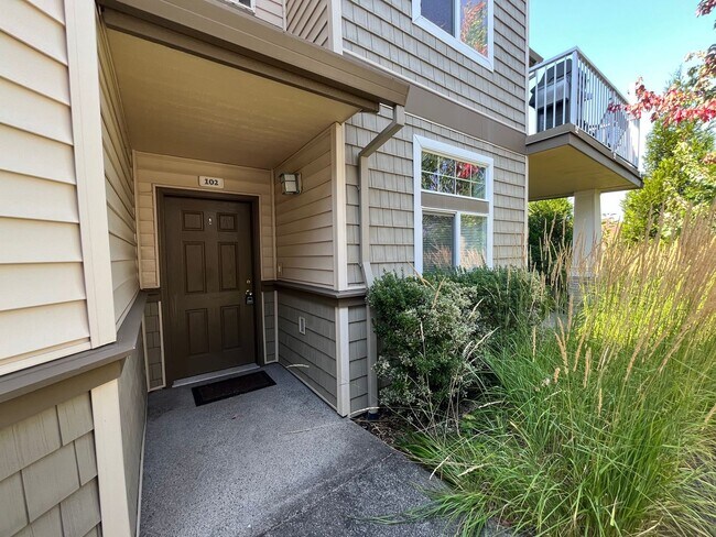 Building Photo - Lovely 2Bed 2Bath Corner Unit - Condo ~ Pr...