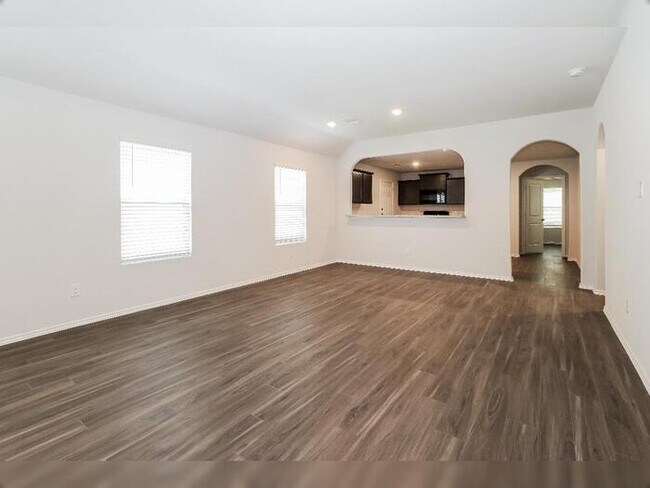 Foto del edificio - 520 Thompson Pl