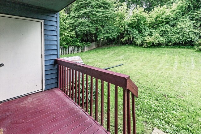 Building Photo - 35 Foxtail Ct