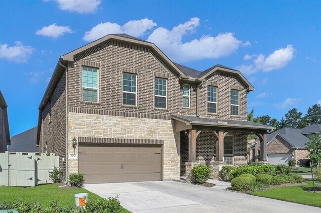 Building Photo - 17052 Easter Lily Dr