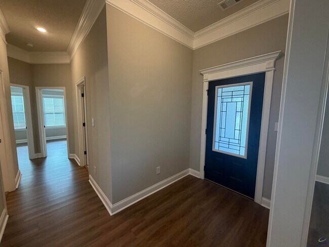 Foto del edificio - 521 Edgarton Way