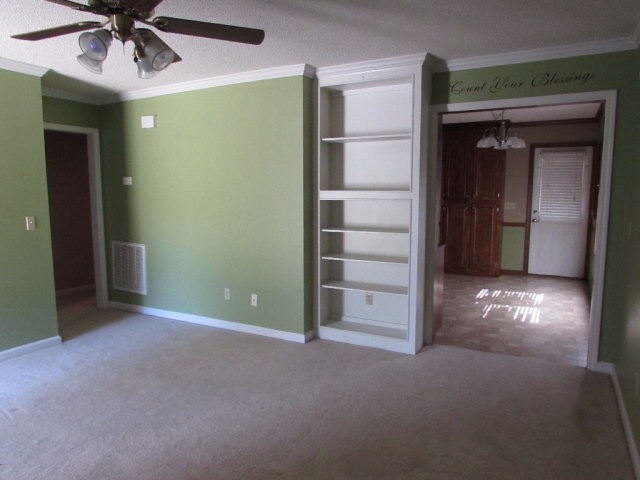 Building Photo - 385 Wildwood Ave