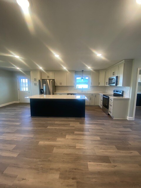 Foto del edificio - 18310 Danville-Jelloway Rd