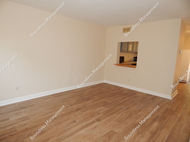 Photo - 3081 Colonial Way Townhome