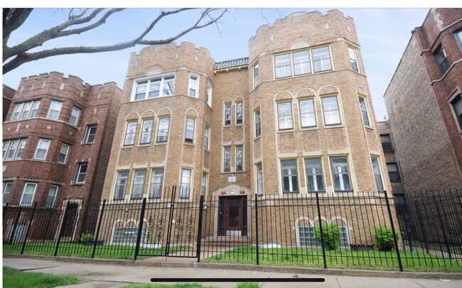 Building Photo - 7437-7439 S Chappel Ave