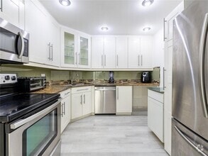 Building Photo - 6300 S Falls Cir Dr