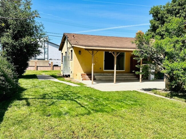 Foto del edificio - 1375 N Sunflower Ave