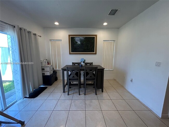 Foto del edificio - 1611 SE 31st Ct