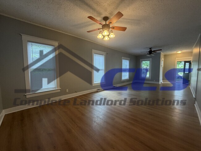 Building Photo - 1010 S 8th St