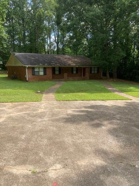 Outside View - 2001 Patterson Ct