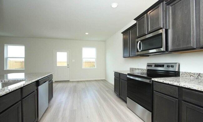 Building Photo - 8406 Bermuda Blue Rd