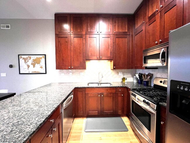 Foto del edificio - 4700 N Western Ave