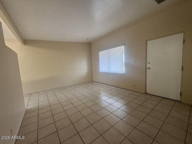 Building Photo - 1800 E Fry Blvd